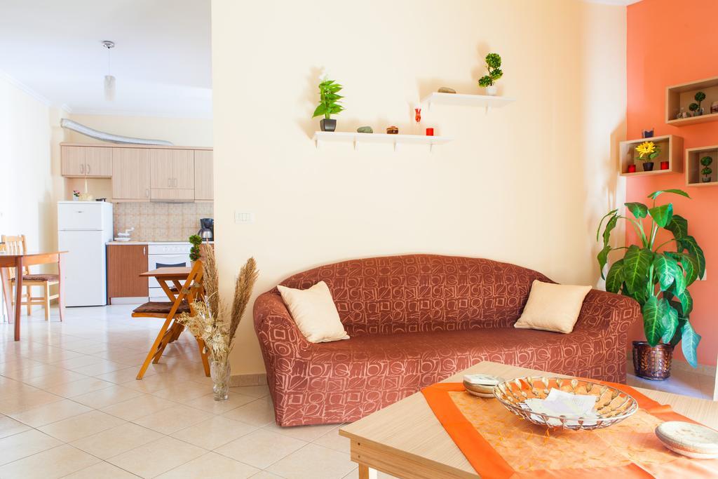 Work-Friendly Central Apartments, Саранда Экстерьер фото